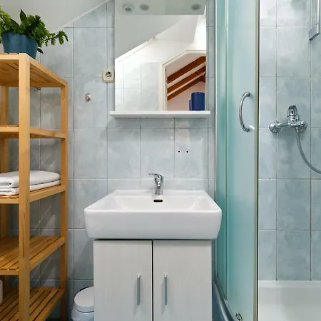Light House Apartment