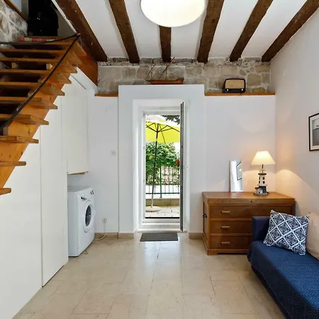 Apartment Light House